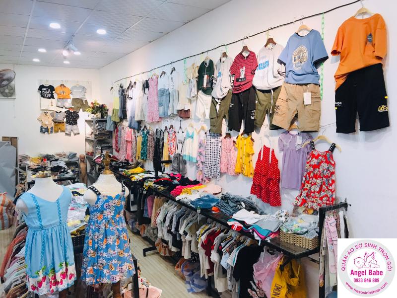 Nhập quần áo trẻ em giá sỉ qua các trang thương mại điện tử