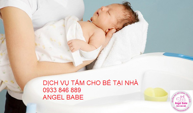 lợi ích khi sử dụng dịch vụ tắm cho bé